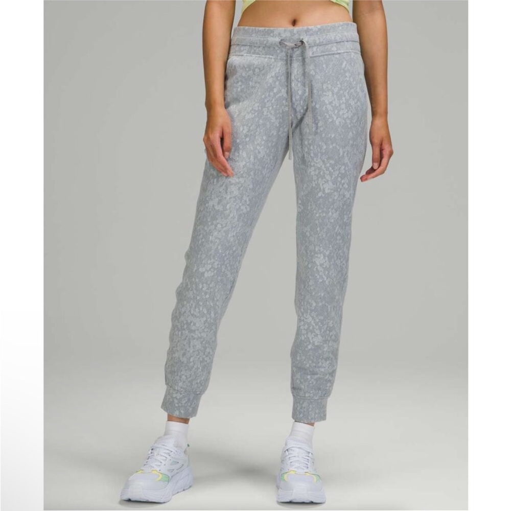 LULULEMON | Ready to Rulu Jogger Drawstring Pants 29” Inseam Gray Women’s Size 2